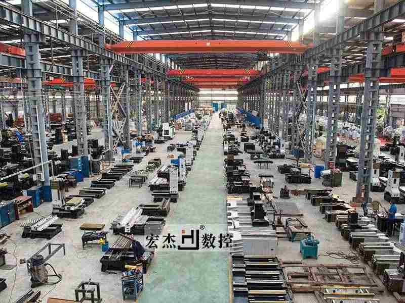 工廠(chǎng)生產(chǎn)車(chē)間實(shí)景